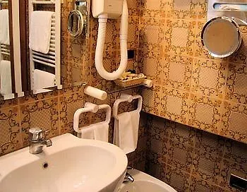 Guest House Morandi Florens 3*,